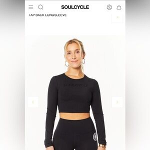 SOUL Black Scoop Neck Top - M
